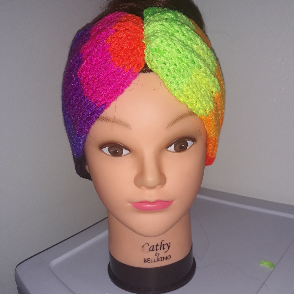Knitted earwarmer/headband NWOT